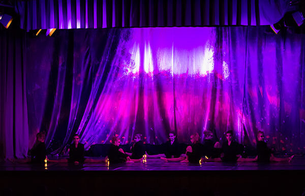 ILAYA-26-Gluehwuermchen